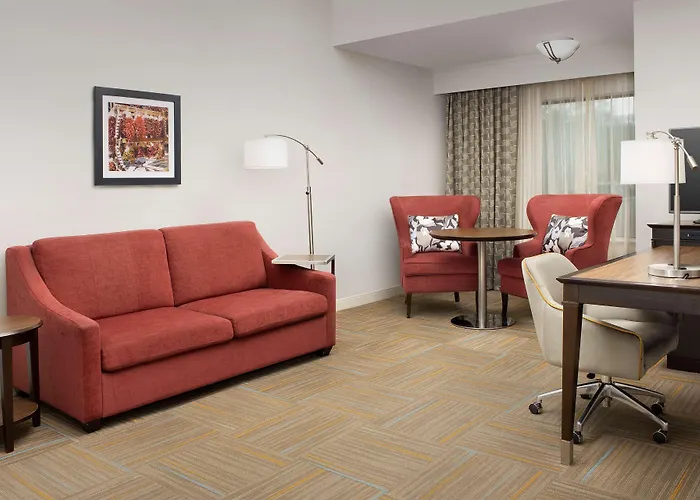 Hampton & Phoenix/tempe Hotel 3*